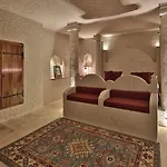 Imperial Cave & Готель 2*