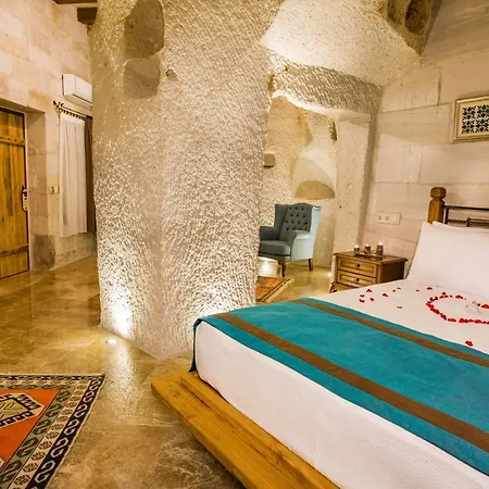 Imperial Cave & Hotel 2*