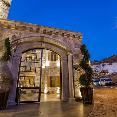 فندق Imperial Cave &