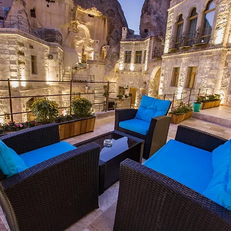 Imperial Cave & ホテル 2*