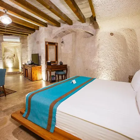 Imperial Cave & Hotel 2*