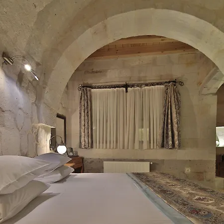 Imperial Cave & Otel 2*