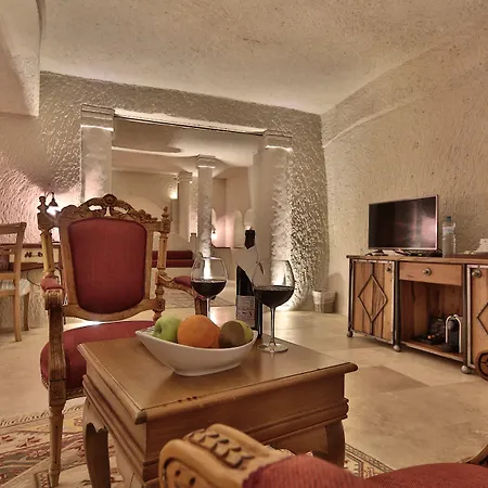 Imperial Cave & 2* ギョレメ