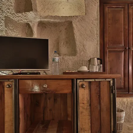 Hotel Imperial Cave & 2*