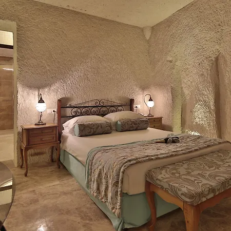 Imperial Cave & ホテル 2*