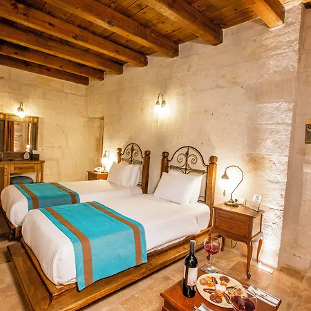 Imperial Cave & 2* ギョレメ