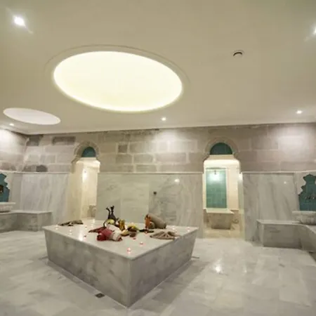 فندق Imperial Cave &