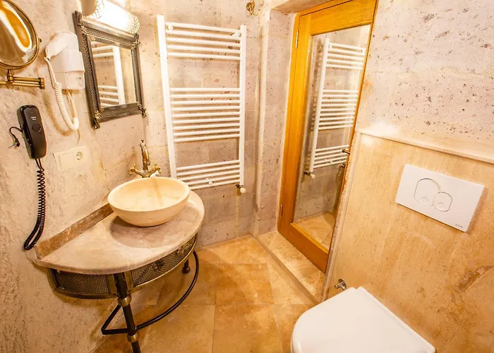 Imperial Cave & Γκόρεμε