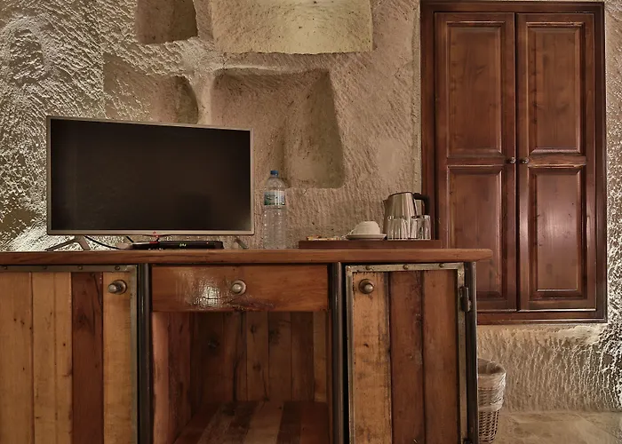 Ξενοδοχείο Imperial Cave & 2*