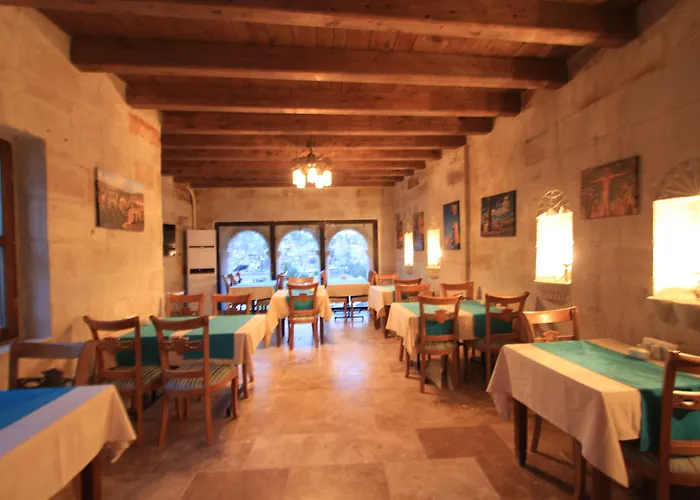 Imperial Cave & Γκόρεμε