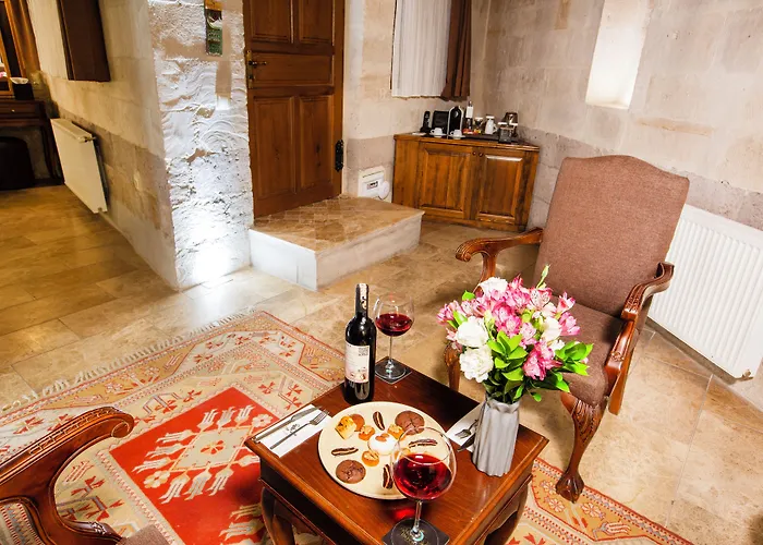 Imperial Cave & Γκόρεμε